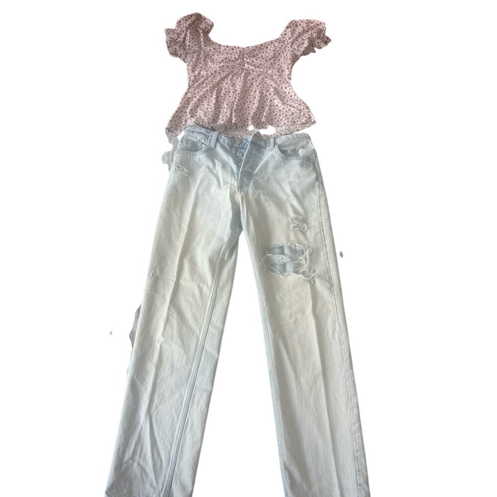 90's Boyfriend High Waist Jeans size 4 and floral shirt size M